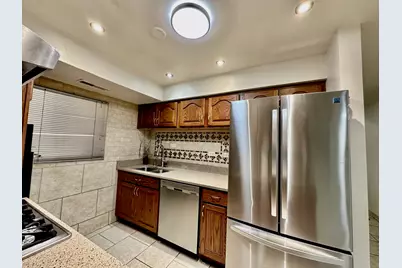 9310 S Eggleston Avenue, Chicago, IL 60620 - Photo 13