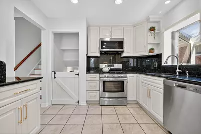 5446 W Lunt Avenue, Chicago, IL 60646 - Photo 7