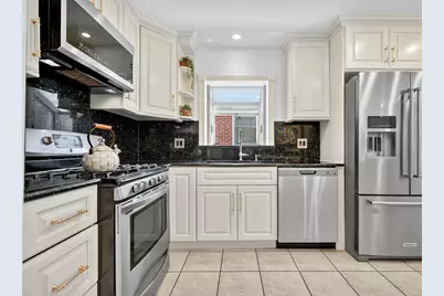 5446 W Lunt Avenue, Chicago, IL 60646 - Photo 9