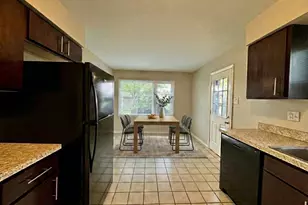 4230 Barry Ln, Oak Forest, IL 60452 - Photo 5