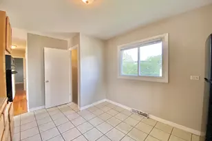 55 E Craig Dr, Chicago Heights, IL 60411 - Photo 5