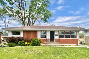 55 E Craig Dr, Chicago Heights, IL 60411 - Photo 1