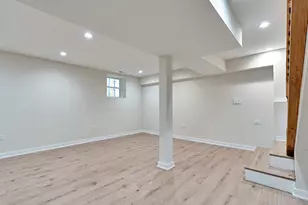 821 N Lockwood Ave, Chicago, IL 60651 - Photo 31