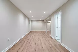 821 N Lockwood Ave, Chicago, IL 60651 - Photo 29