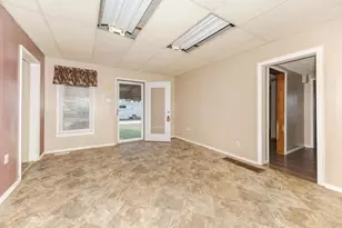 31439 2nd St, Chenoa, IL 61726 - Photo 11