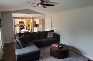 700 Susan St, Sycamore, IL 60178 - Photo 29