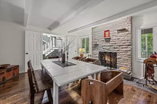 23276 N Birchwood Ln, Deerfield, IL 60015 - Photo 15