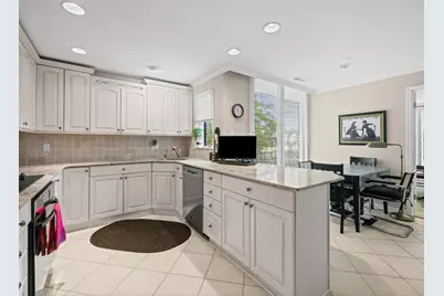 [Address not provided], Lake Forest, IL 60045 - Photo 9