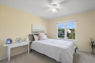 6150 Oakmont Ln, Gurnee, IL 60031 - Photo 13