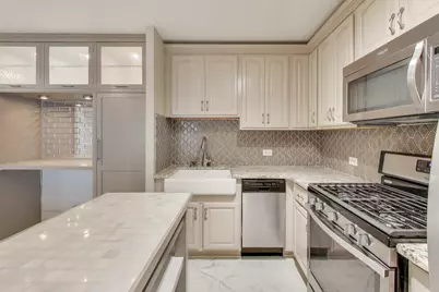 230 E Ontario Street #2305, Chicago, IL 60611 - Photo 7