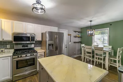 115 SE Lamplighter Loop SE, Poplar Grove, IL 61065 - Photo 7