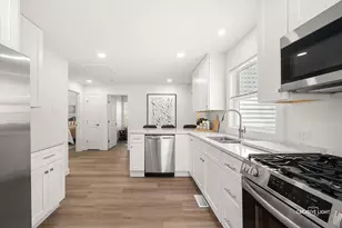 5505 Pershing Ave, Downers Grove, IL 60515 - Photo 9