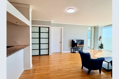 1570 Elmwood Avenue #802, Evanston, IL 60201 - Photo 11