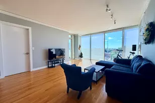 1570 Elmwood Ave, Evanston, IL 60201 - Photo 13