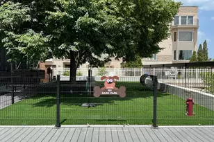 5815 N Sheridan Rd, Chicago, IL 60660 - Photo 11