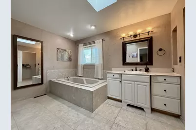 1664 Brighton Drive, Mundelein, IL 60060 - Photo 31