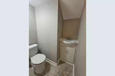 600 Hawthorne Lane, Carpentersville, IL 60110 - Photo 5