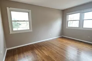 600 Hawthorne Ln, Carpentersville, IL 60110 - Photo 25