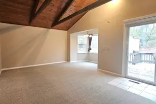 600 Hawthorne Ln, Carpentersville, IL 60110 - Photo 19