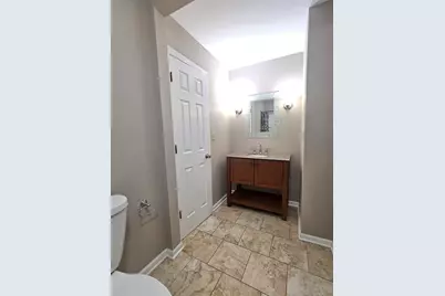 600 Hawthorne Lane, Carpentersville, IL 60110 - Photo 23