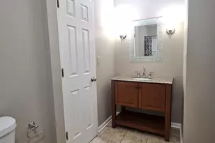 600 Hawthorne Ln, Carpentersville, IL 60110 - Photo 23