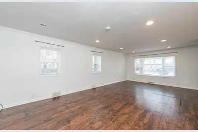 917 N Linden Avenue, Waukegan, IL 60085 - Photo 7