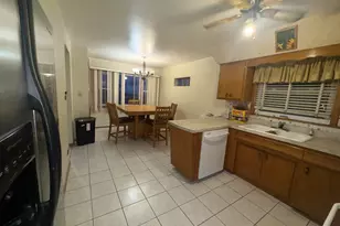 8737 S Richmond Ave, Evergreen Park, IL 60805 - Photo 13