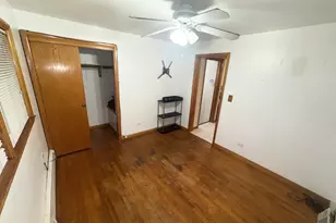 8737 S Richmond Ave, Evergreen Park, IL 60805 - Photo 17