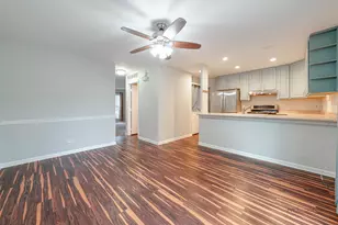 1100 Oak Valley Dr, Cary, IL 60013 - Photo 11