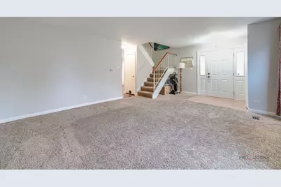 1100 Oak Valley Drive #1100, Cary, IL 60013 - Photo 5