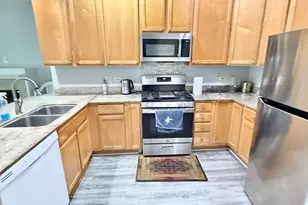 2332 W Harrison St, Chicago, IL 60612 - Photo 9