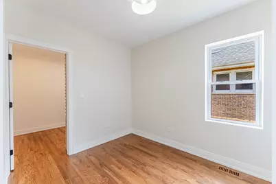 7936 W Elmgrove Drive, Elmwood Park, IL 60707 - Photo 15