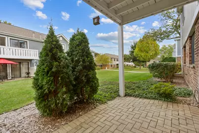 375 Pinetree Lane #D-1, Schaumburg, IL 60193 - Photo 23