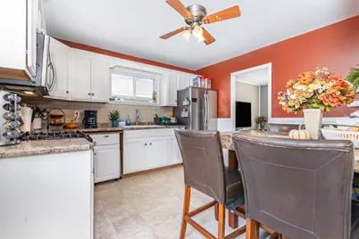 923 Plaza Drive, Joliet, IL 60435 - Photo 5