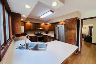 7705 Lakewood Rd, Wedron, IL 61882 - Photo 11