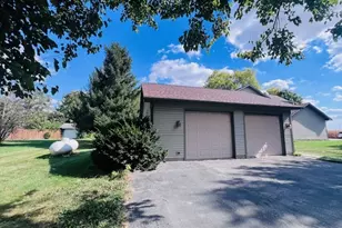 7705 Lakewood Rd, Wedron, IL 61882 - Photo 43