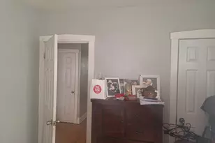 9351 S Manistee Ave, Chicago, IL 60617 - Photo 5