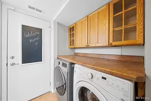 19423 Hickory Pl, Country Club Hills, IL 60478 - Photo 11