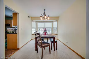 1465 Bridgeport Ln, Aurora, IL 60504 - Photo 5