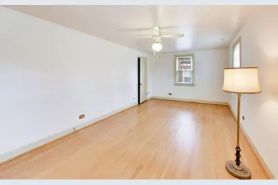 215 S Hi Lusi Avenue, Mount Prospect, IL 60056 - Photo 21