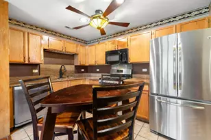 1911 Mayan Ct, Joliet, IL 60435 - Photo 7