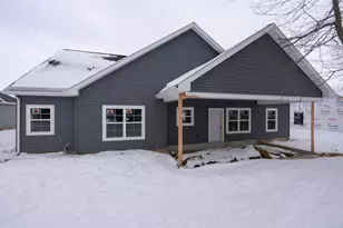 1913 S Stone Creek Blvd, Urbana, IL 61802 - Photo 5