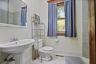 29758 N 2850 East Rd, Chenoa, IL 61726 - Photo 25