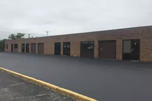 2385 Hammond Dr, Schaumburg, IL 60173 - Photo 1