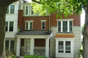 2203 S Crambourne Way, Arlington Heights, IL 60005 - Photo 1