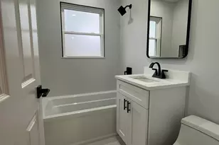 403 Burlington Ave, Clarendon Hills, IL 60514 - Photo 15