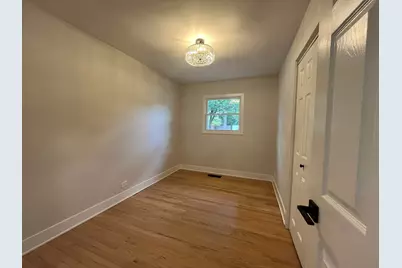 403 Burlington Avenue, Clarendon Hills, IL 60514 - Photo 13