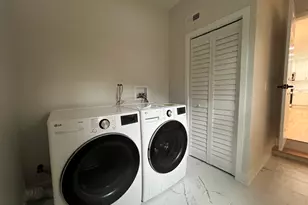 403 Burlington Ave, Clarendon Hills, IL 60514 - Photo 19