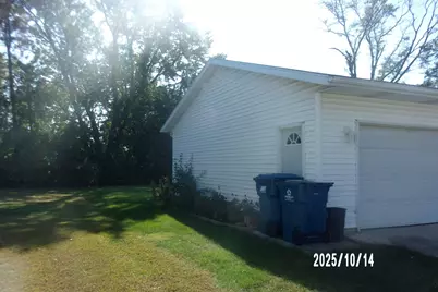 707 E Ash Street, Watseka, IL 60970 - Photo 7