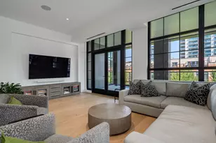 351 W Huron St, Chicago, IL 60654 - Photo 7